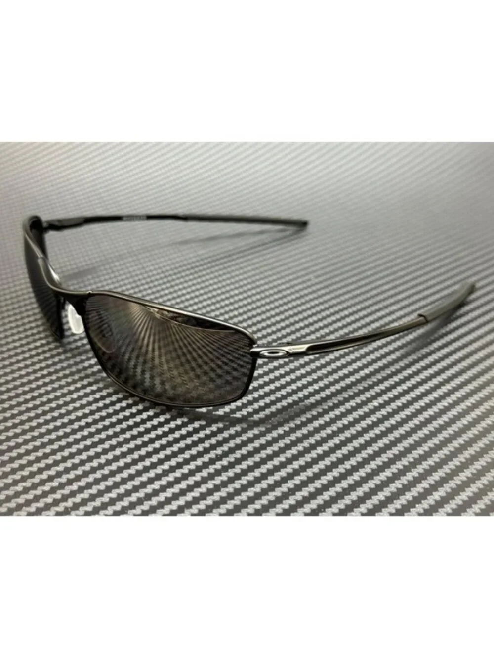New Oakley Men  Sunglasses --